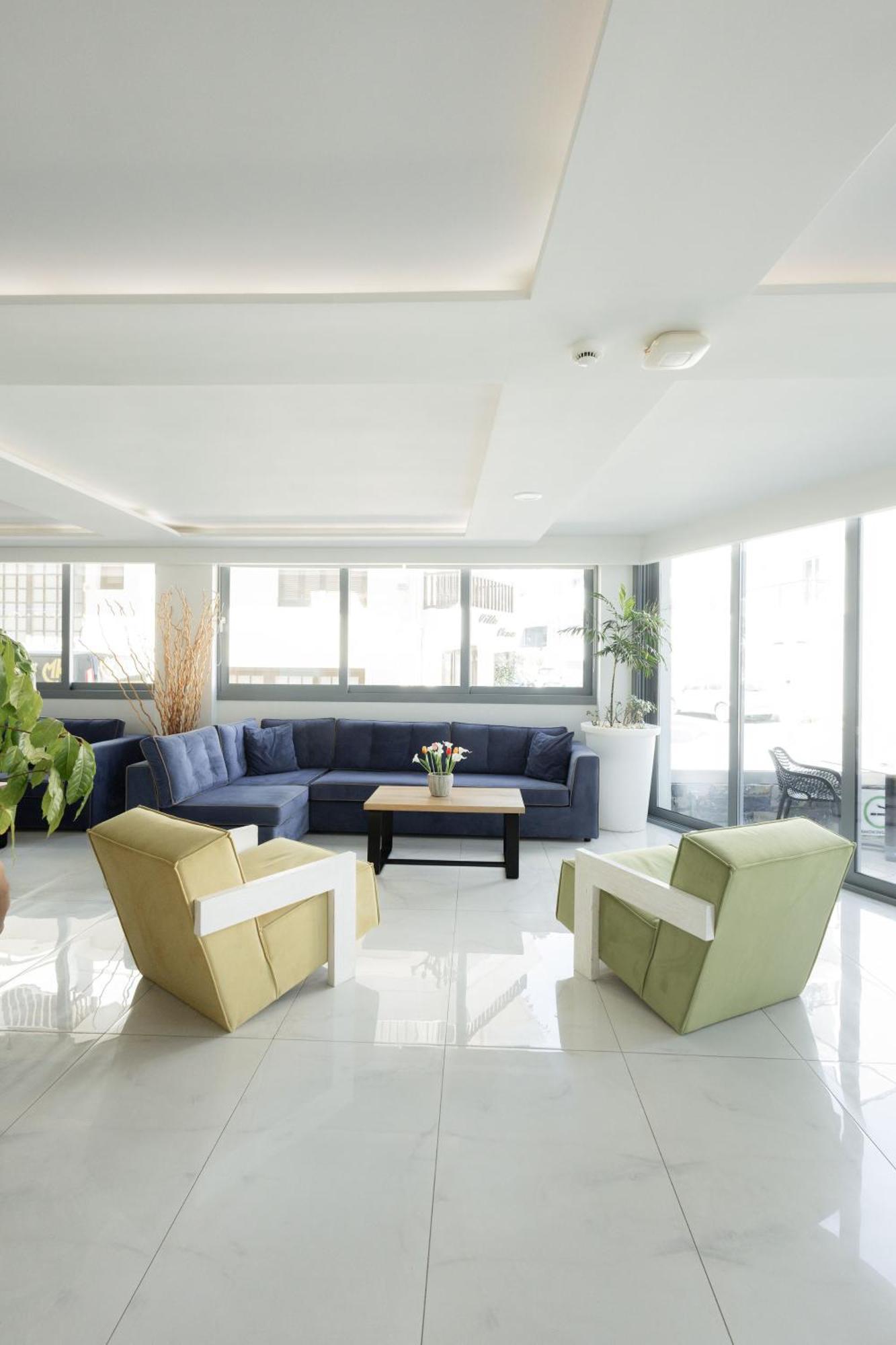 Pollis Hotel Херсонисос Екстериор снимка