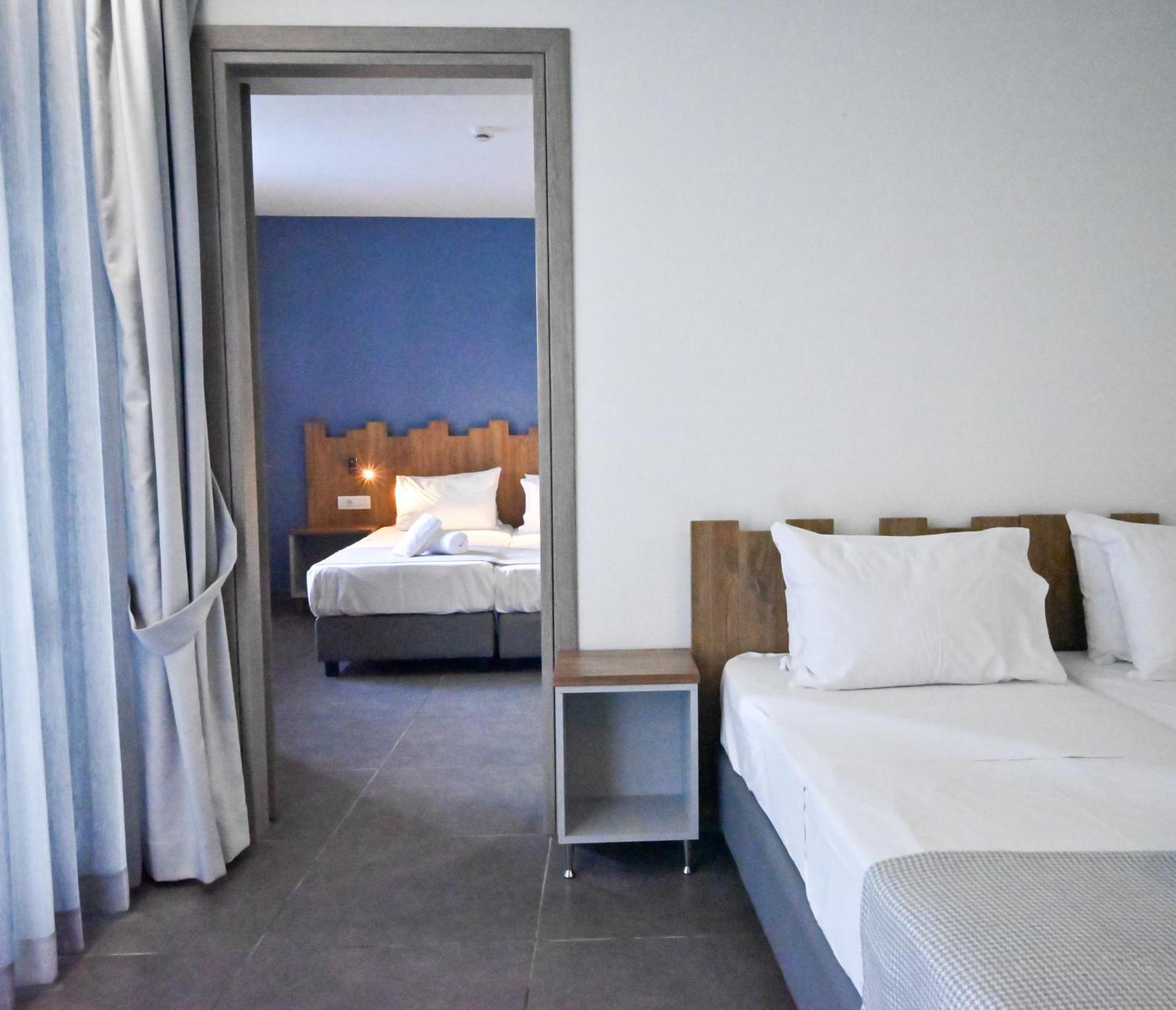 Pollis Hotel Херсонисос Екстериор снимка