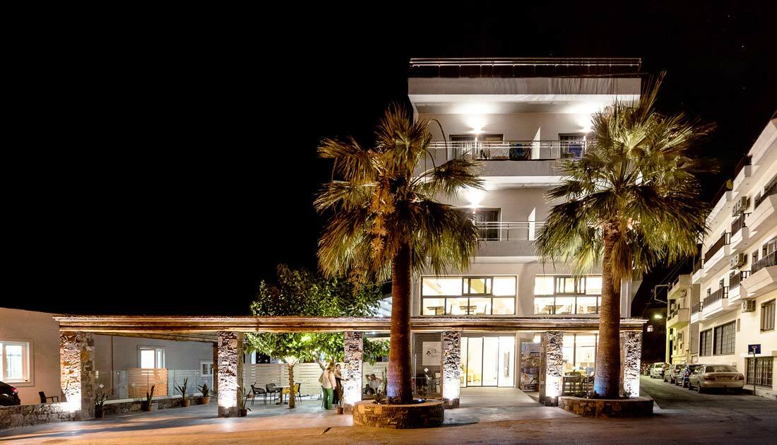 Pollis Hotel Херсонисос Екстериор снимка