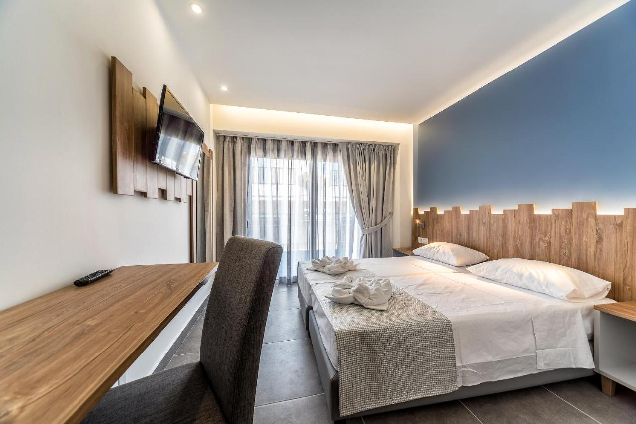 Pollis Hotel Херсонисос Екстериор снимка