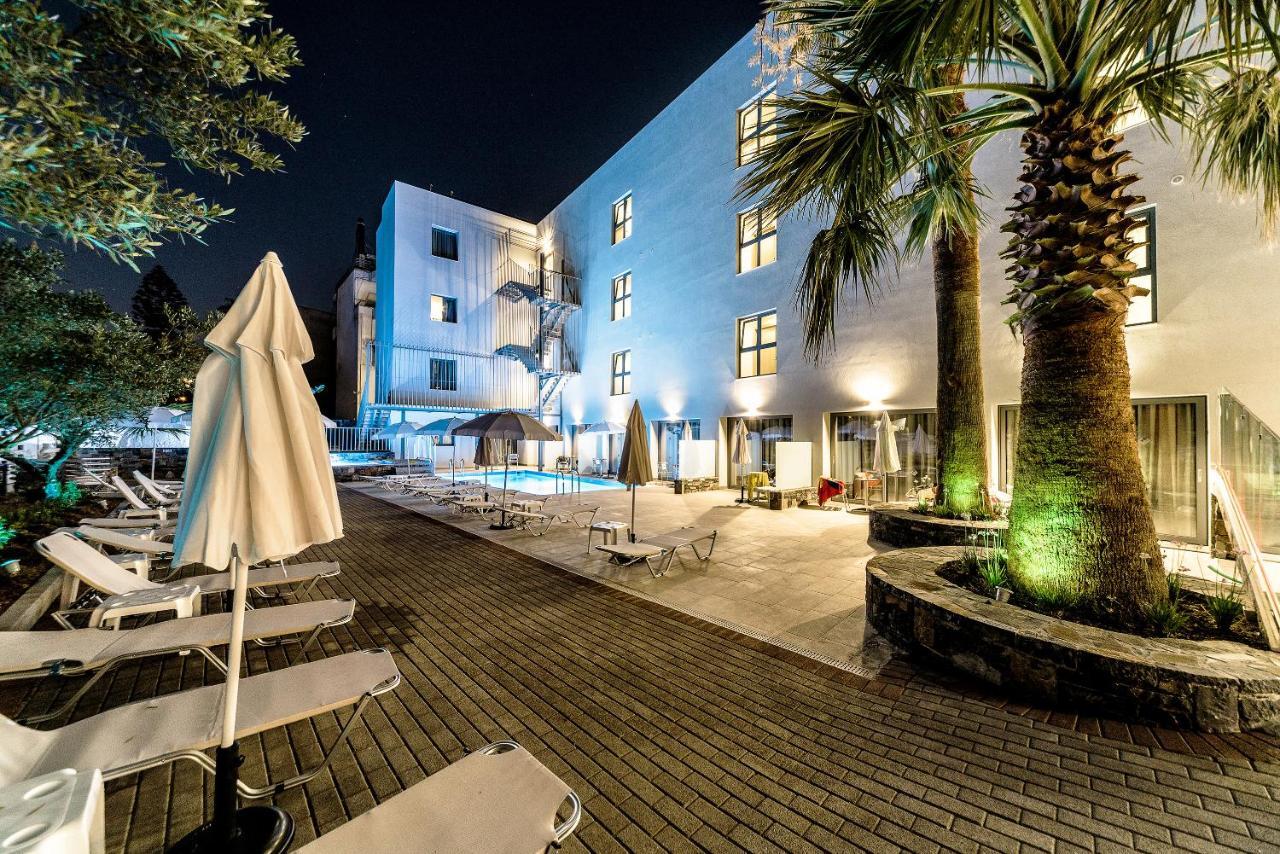 Pollis Hotel Херсонисос Екстериор снимка